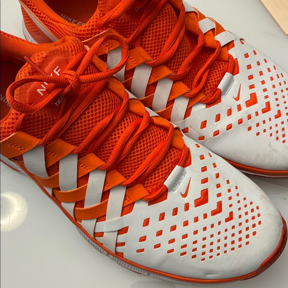 Nike Men’s Training Sneakers - Picture 2 of 3